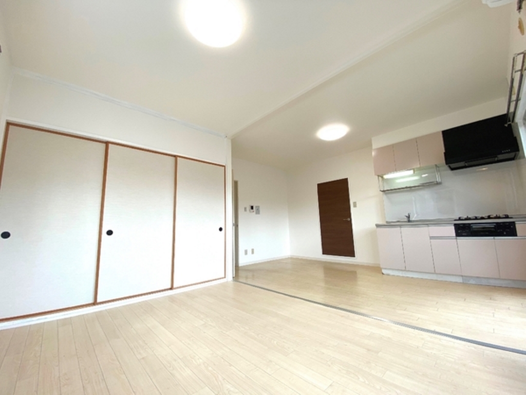 グランデール栄B棟 201号 リビング