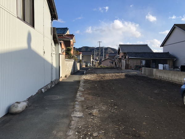 新城市字屋敷 売土地