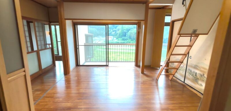 豊田市野見山町 リビング