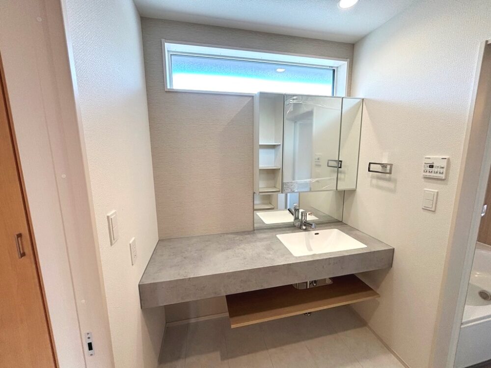 瀬戸市八幡台3丁目