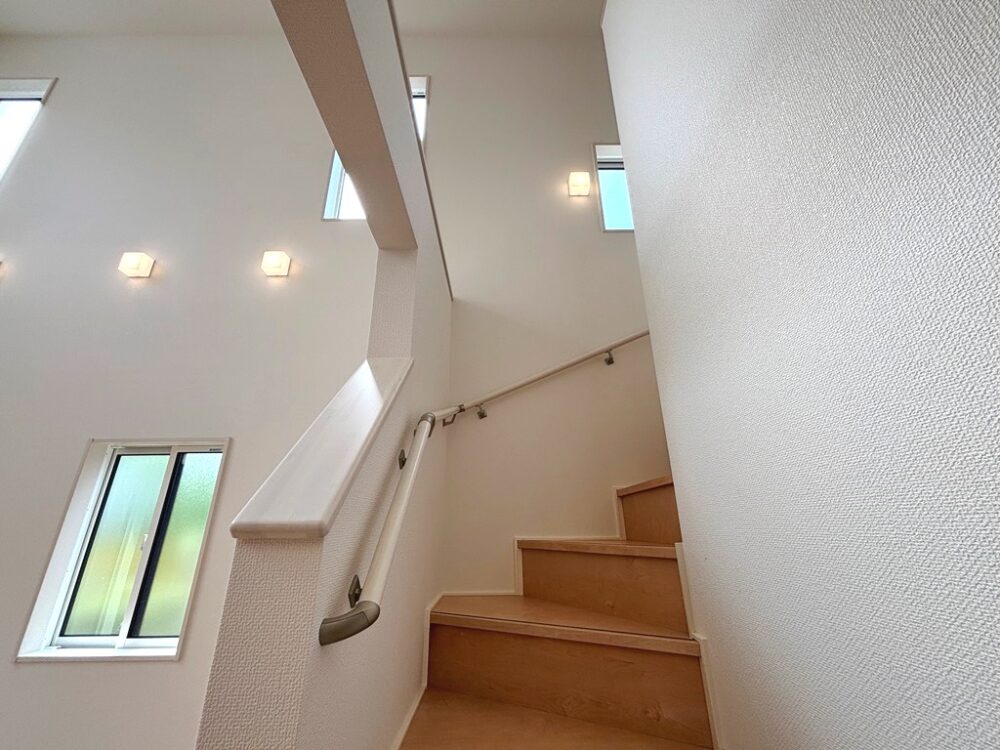 瀬戸市八幡台3丁目