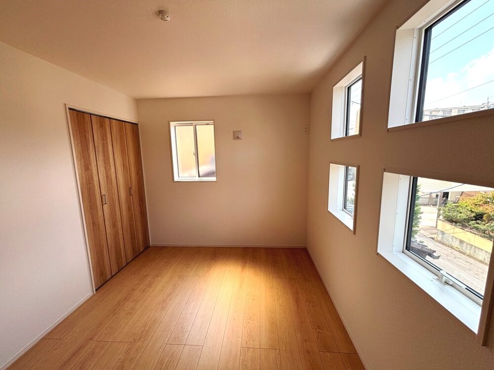 瀬戸市八幡台3丁目