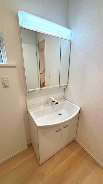 豊田市西岡町保ヶ山 1号棟