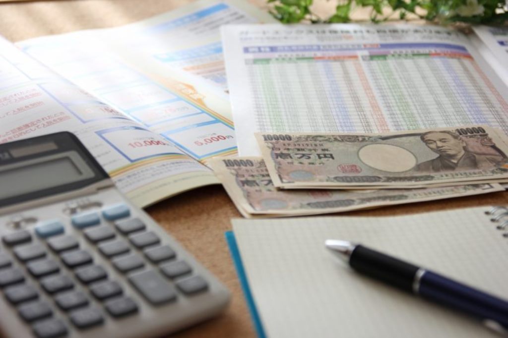 住宅ローンと保険を見直すイメージ